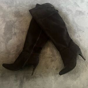 Elegant Black Over-the-Knee Boots